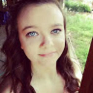 Meet your Posher, Lena